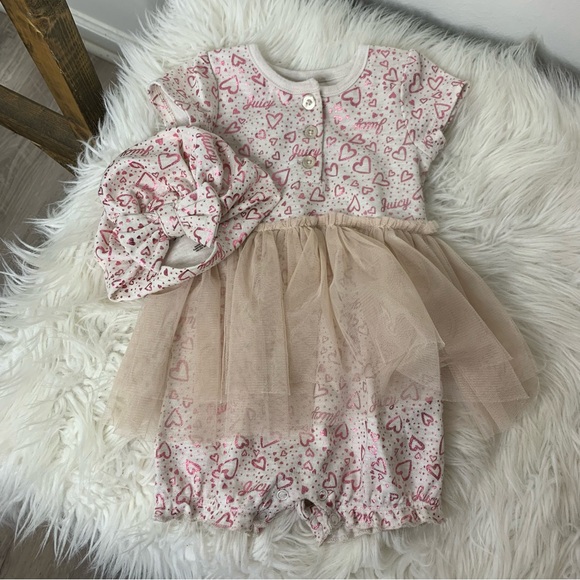 Juicy Couture Hearts Valentines Day Outfit - Picture 1 of 5